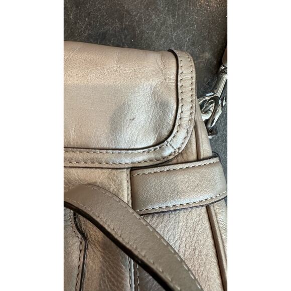 COACH Purse Leather Taylor Marin Flap Satchel Handbag Shoulder Bag Champ. Gold - Picture 12 of 16